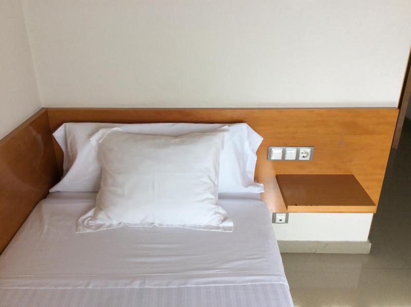 Single Room image 2
