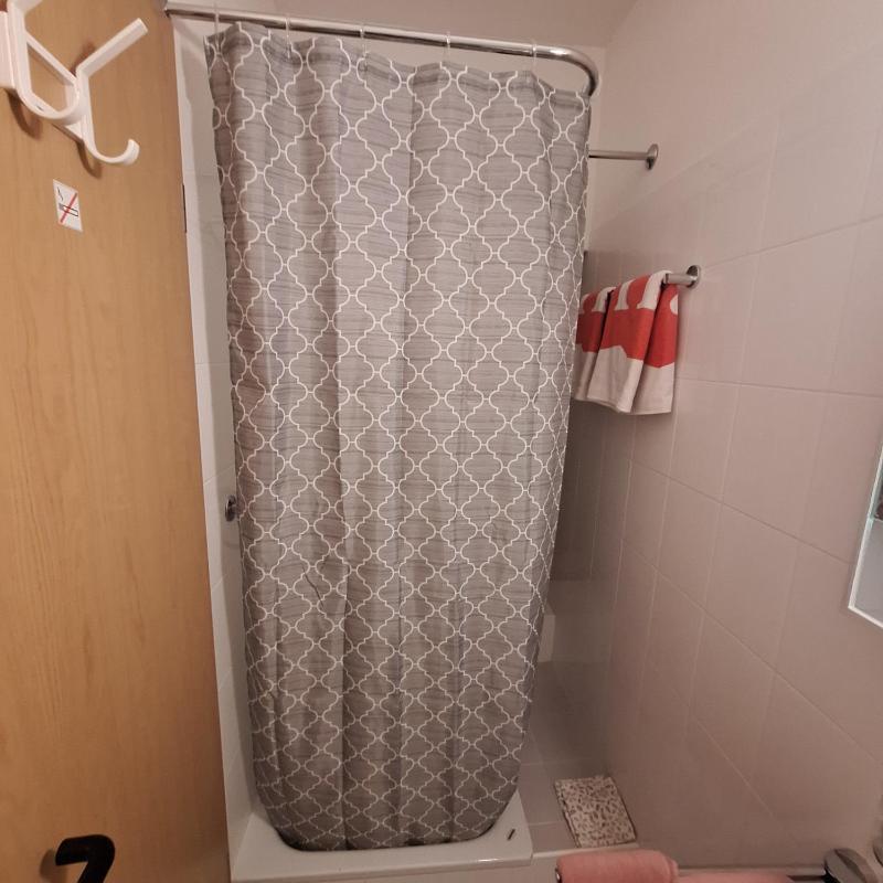 Twin Room with Private Bathroom image 2