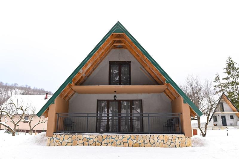 Guest House Šišarka - image 1