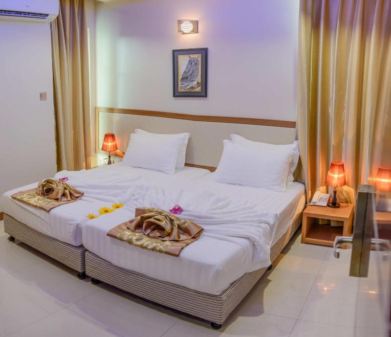 Superior Double Room with Free Roundtrip Transfer image 2