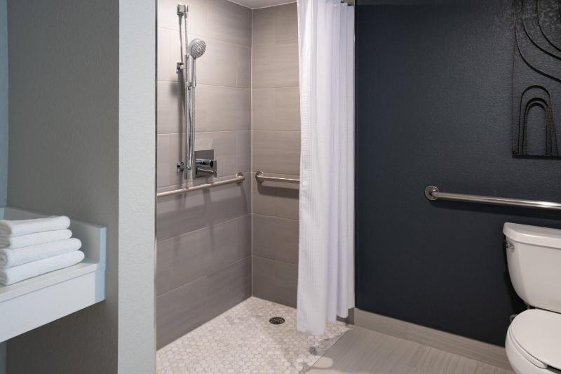 Guest room, 2 Double image 4