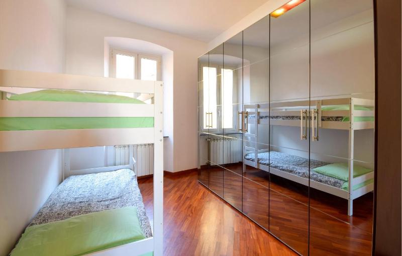 2 Bedroom Amazing Apartment In Genova - image 16