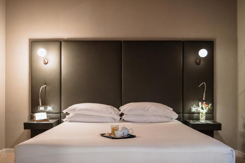 Superior Double Room image 2