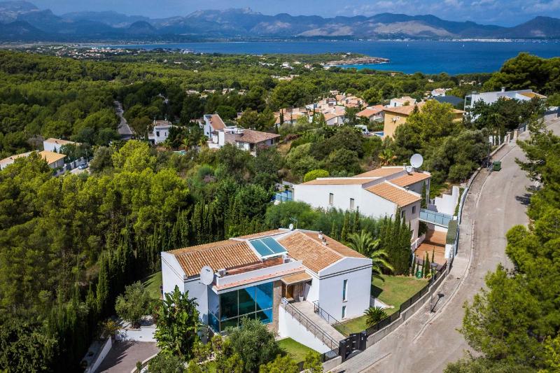 Villa Rockstar Alcudia - by EMERALD STAY - image 11
