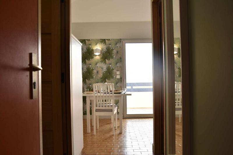 Appartement Renove avec Balcon sur le Port GN460-010 - image 8