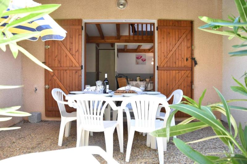 Maison entre plage & bras de mer AY050-137 - image 2