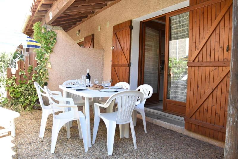 Maison entre plage & bras de mer AY050-137 - image 3