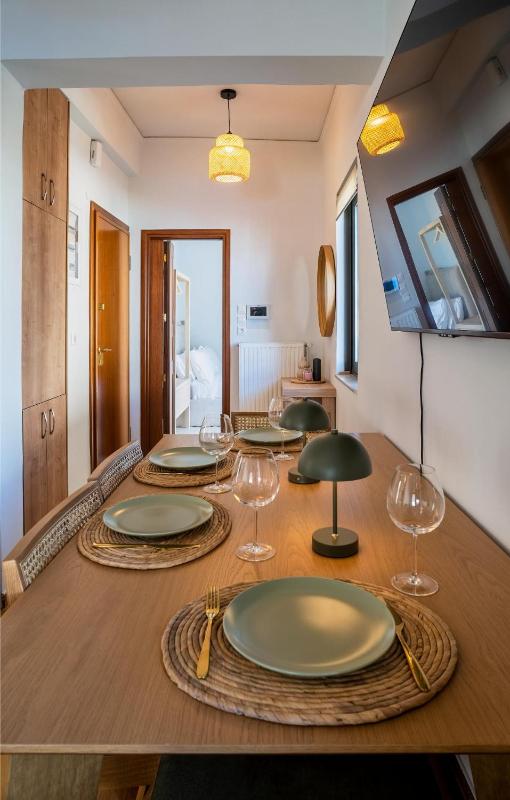 Acropolis Penthouse Project - image 4