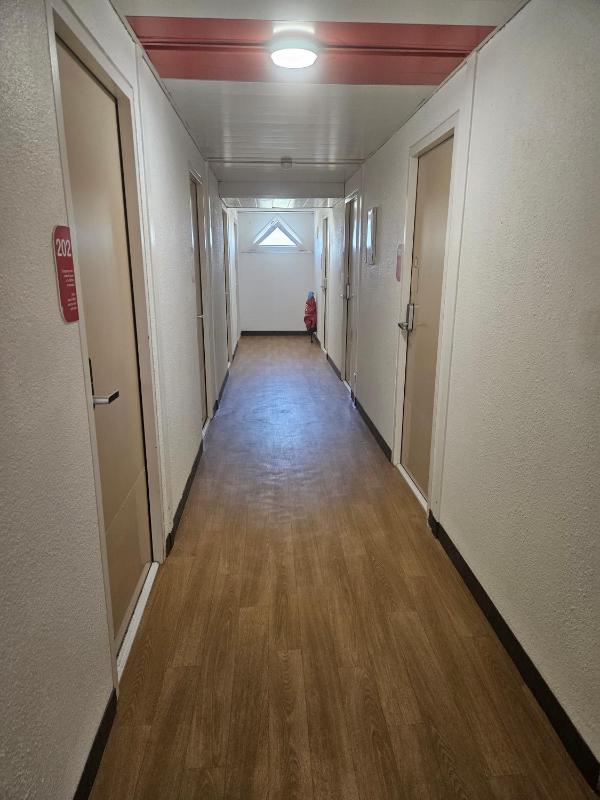 Triple Room with Shared Bathroom (3 Adults) image 1