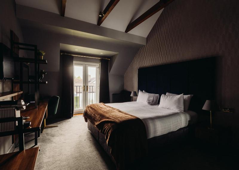 Deluxe Double Room image 1