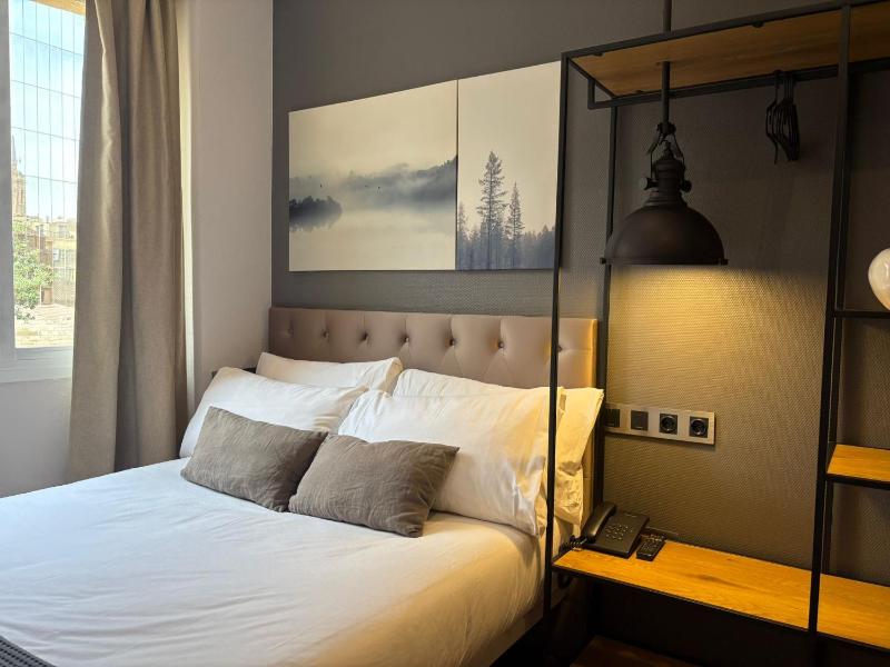 Hotel Cortes Rambla - image 9