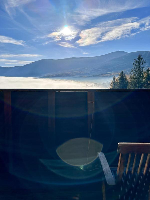 Apartment with Mountain View image 1