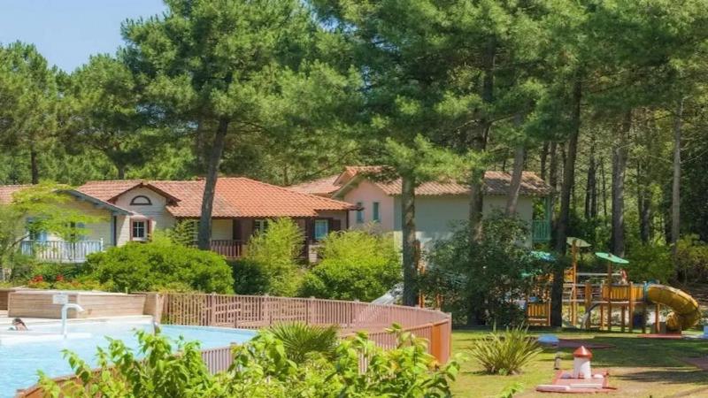 Maison charmante à Lacanau avec piscine partagée et terrasse - image 13