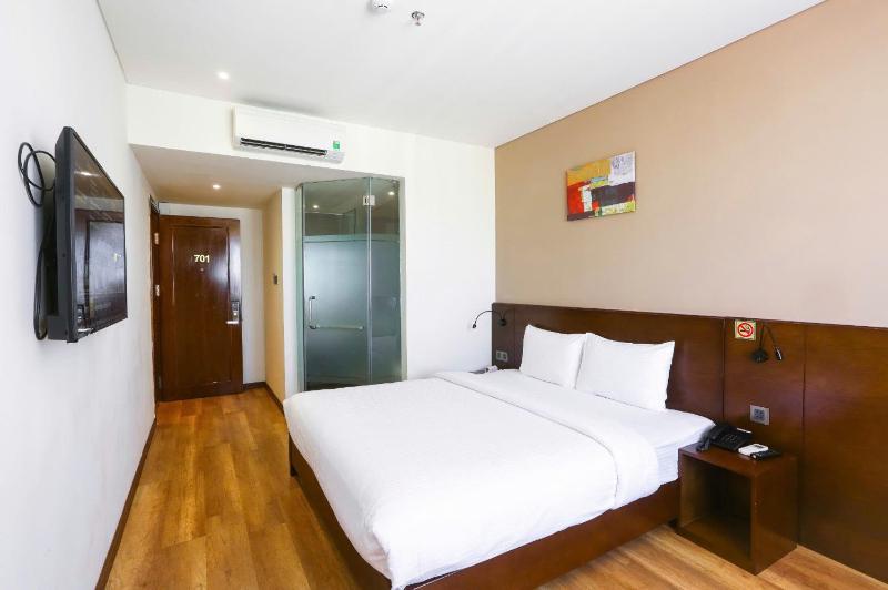 Pink Garden Hotel - image 10