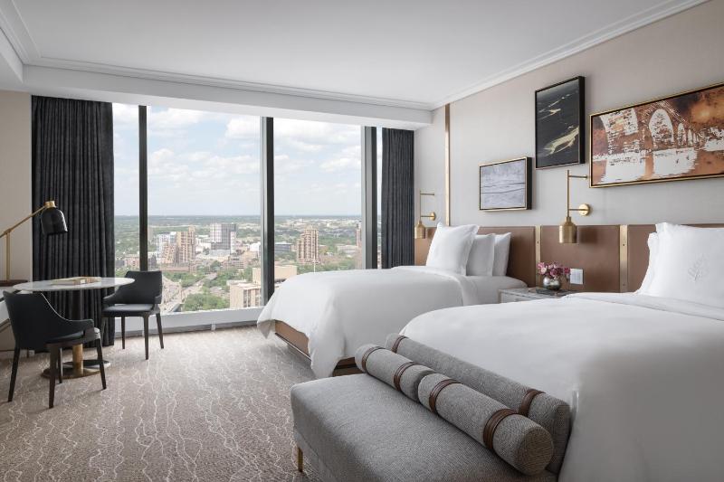 Four Seasons Hotel Minneapolis - image 29