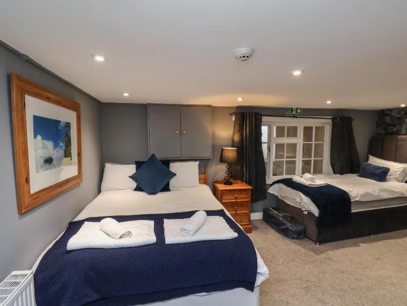 Sail Lodge - image 13