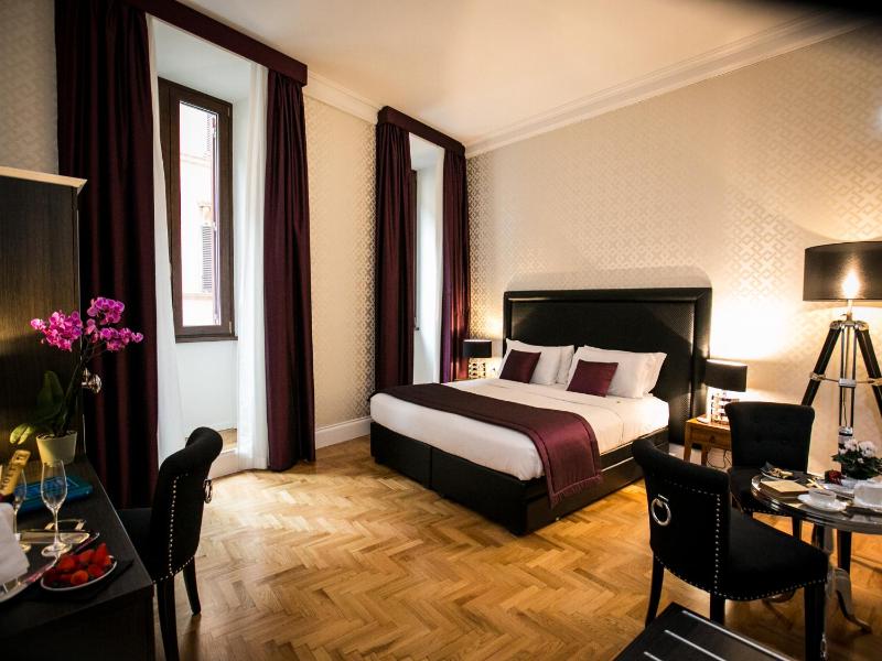 Deluxe Triple Room image 4