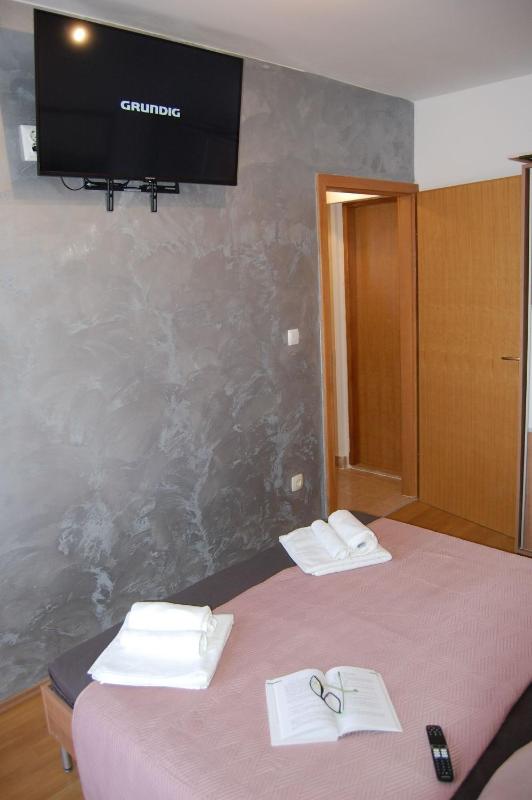 House Sun - image 22