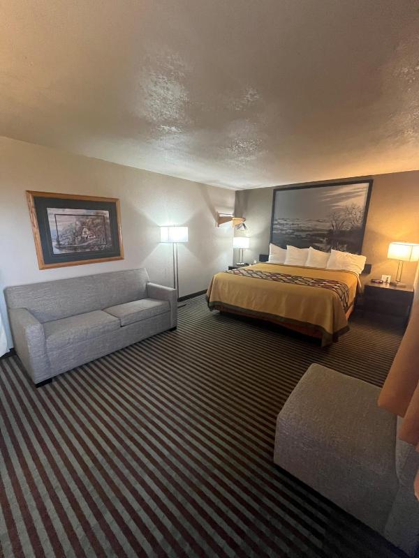 Studio Suite with Two Queen Beds - Smoking image 3