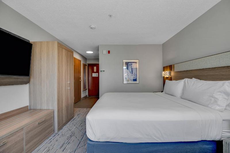 Standard Room image 4