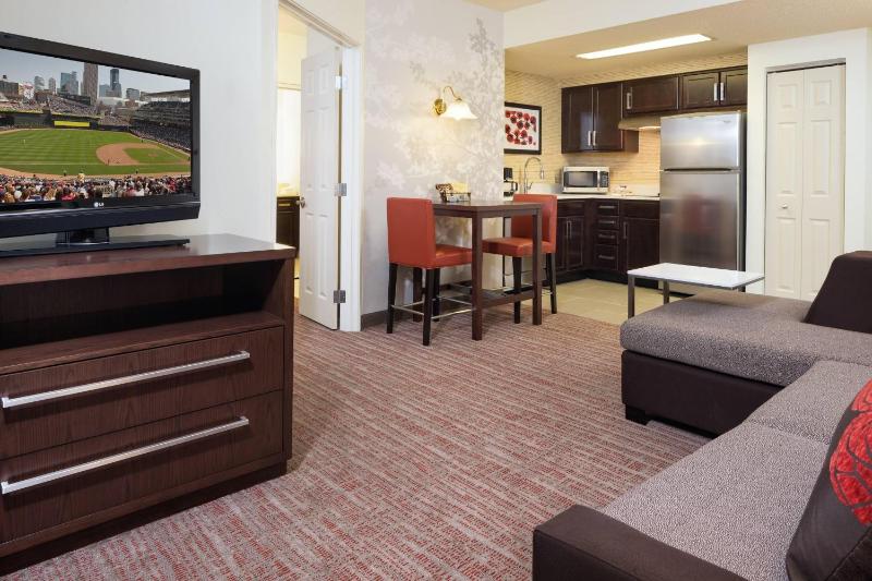 Residence Inn by Marriott Minneapolis Downtown/City Center - image 18