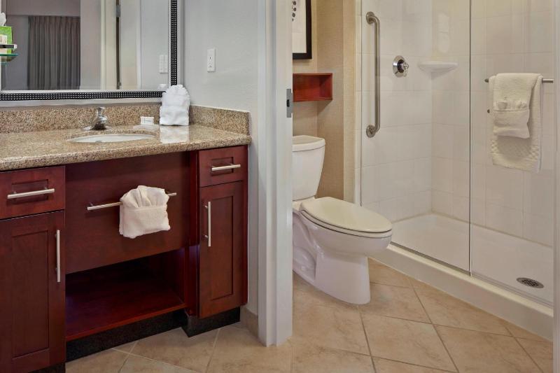 Two-Bedroom Suite image 4