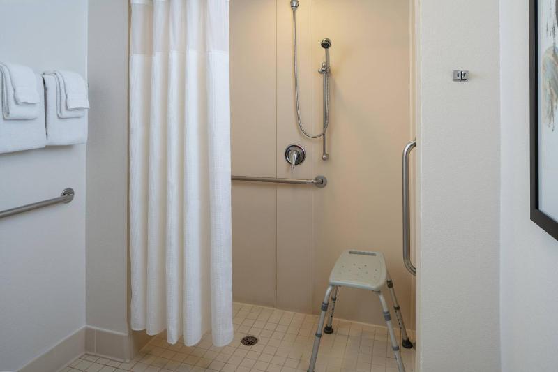 Two-Bedroom Suite image 2