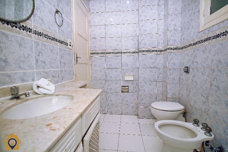 Apto com Varanda em Localização Privilegiada - image 11