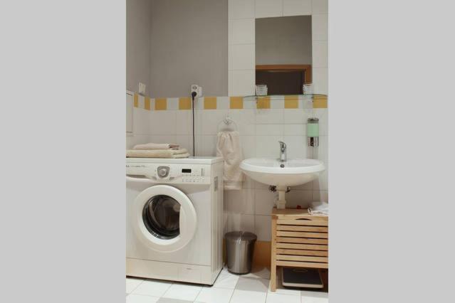 Prague City Loft And Studio - image 13