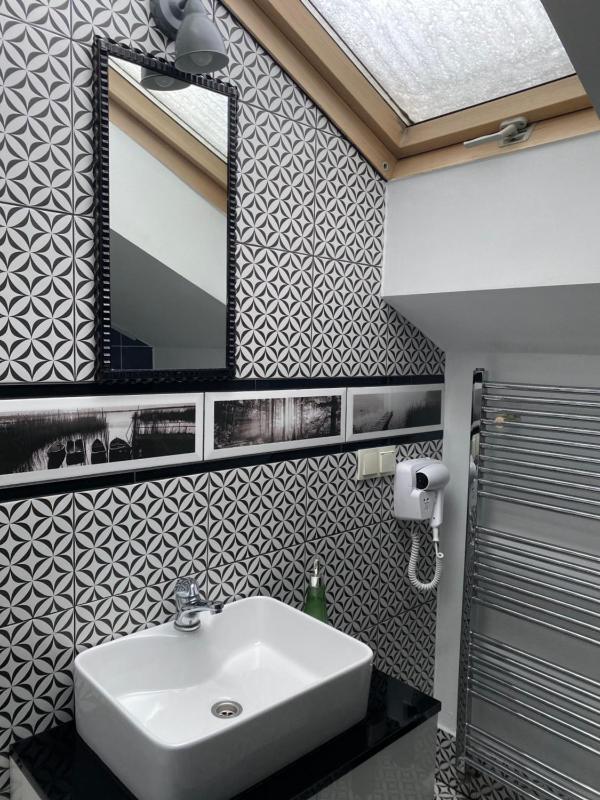 Quadruple Room with Mountain View image 3