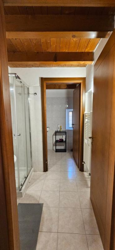 Studio Apartment with One Double Bed image 4