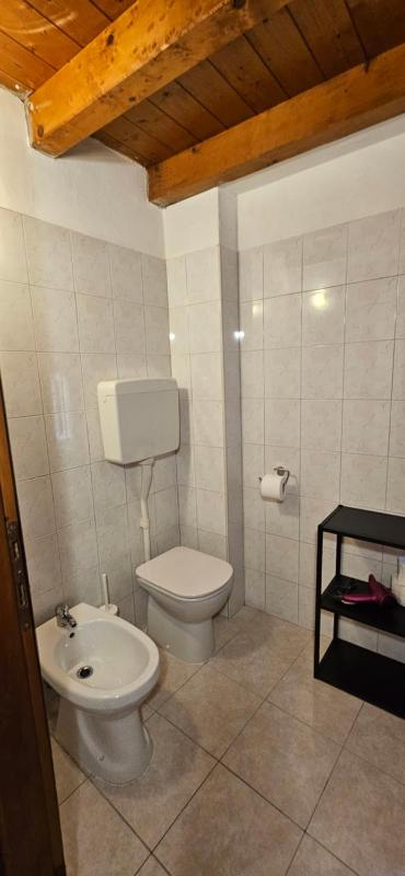 Studio Apartment with One Double Bed image 3