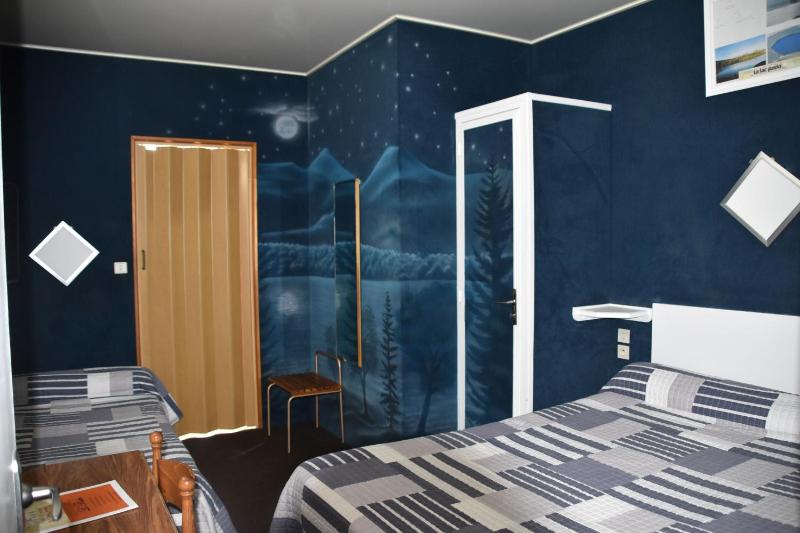 Triple Room image 2