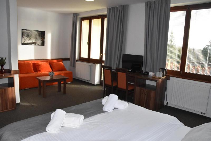 Deluxe Double Room image 2