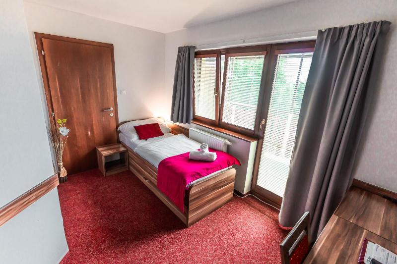 Single Room with Extra Bed image 4
