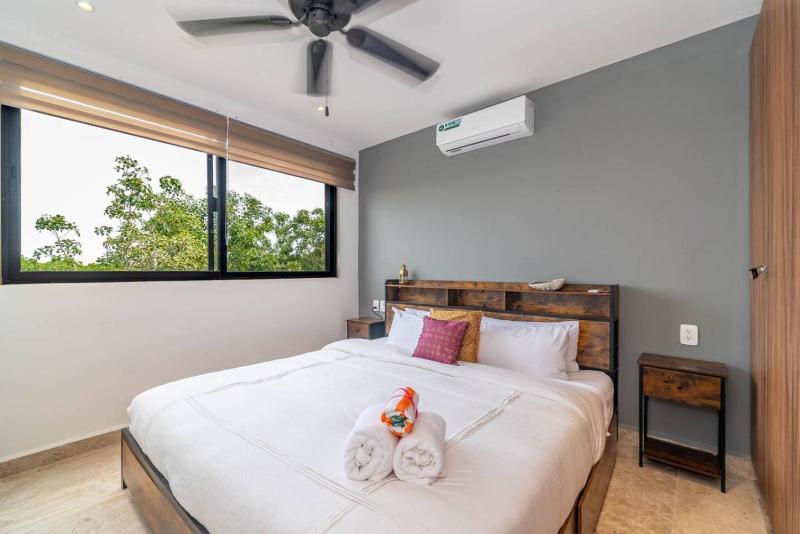 Lux 2 BD Suite with Private Plunge Pool and Balcony - image 17