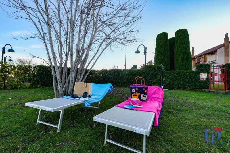 Eden Lake view and private beach renovated in 2025 DesenzanoLoft Official Partner Homes & Villas by Marriott Bonvoy - image 10