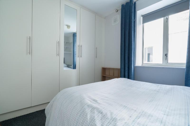 Temple Bar Apartment - image 11