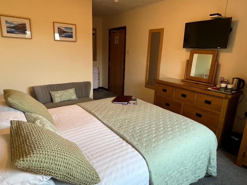 King Room image 2