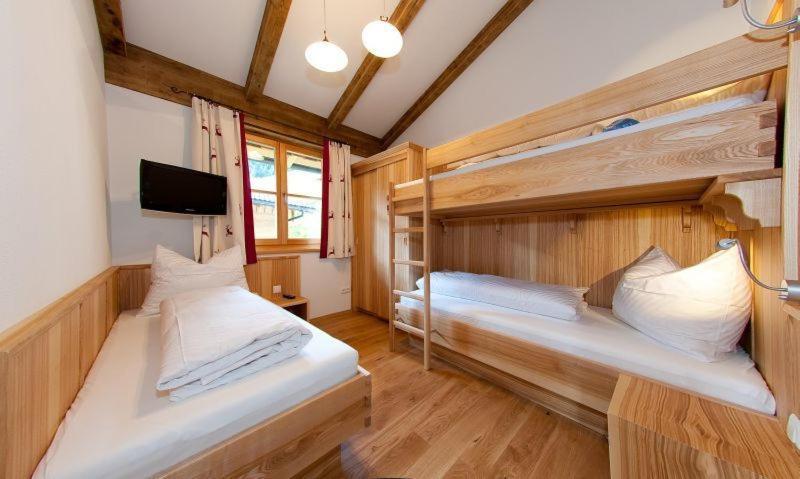 Chalet (6 Adults) image 2
