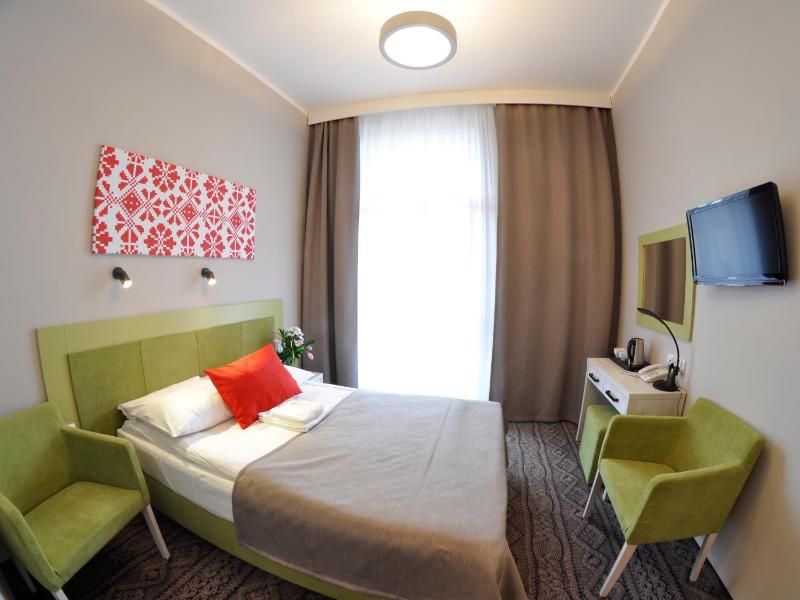 Single Room image 2