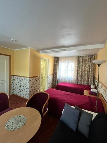 Five-Bedroom House image 4