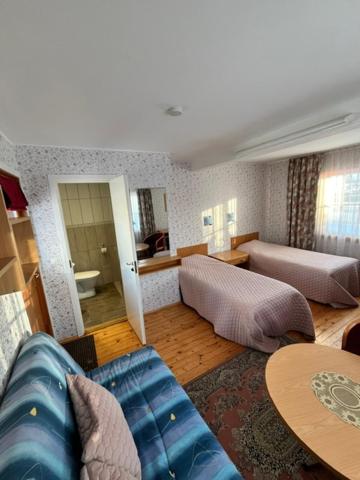 Five-Bedroom House image 2