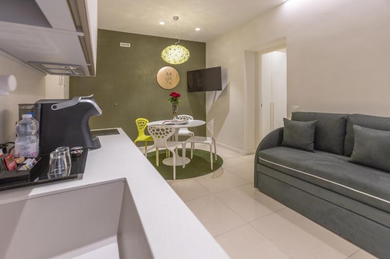 One-Bedroom Apartment (2 - 3 Adults) image 1