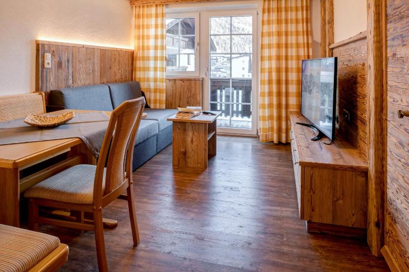 One-Bedroom Apartment with Balcony image 1