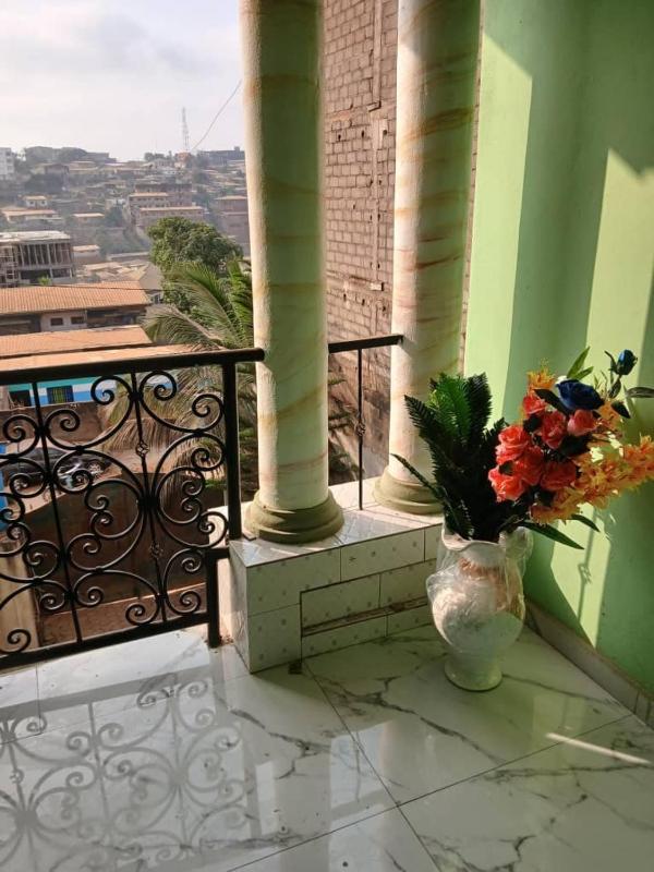 Ultra modern suite in Yaoundé - image 9