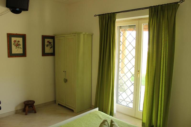 Double Room image 1