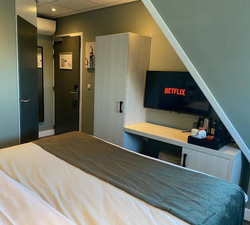 Comfort Room image 4