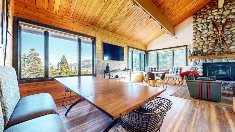 Bridges Townhome 5 Large Remodeled Mountain View Townhome with Private Jacuzzi Steps to Eagle Lodge - image 16