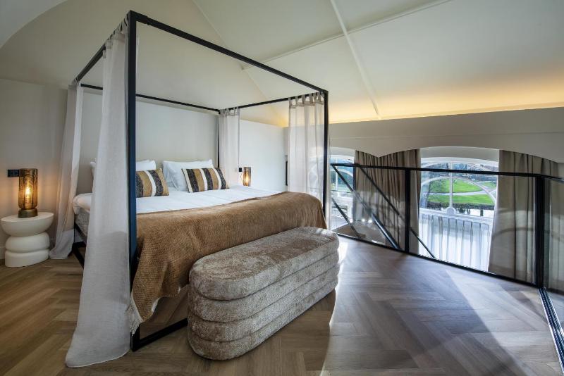 Suite with Sauna image 3